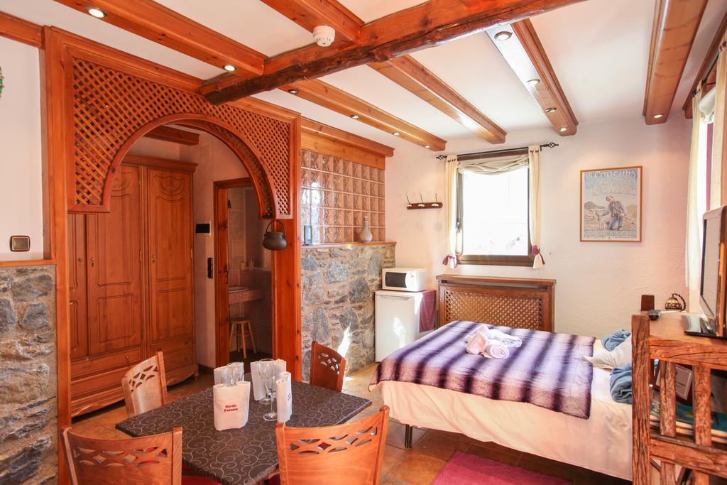 Casa Rural Restaurant Borda Patxeta Канільйо Номер фото