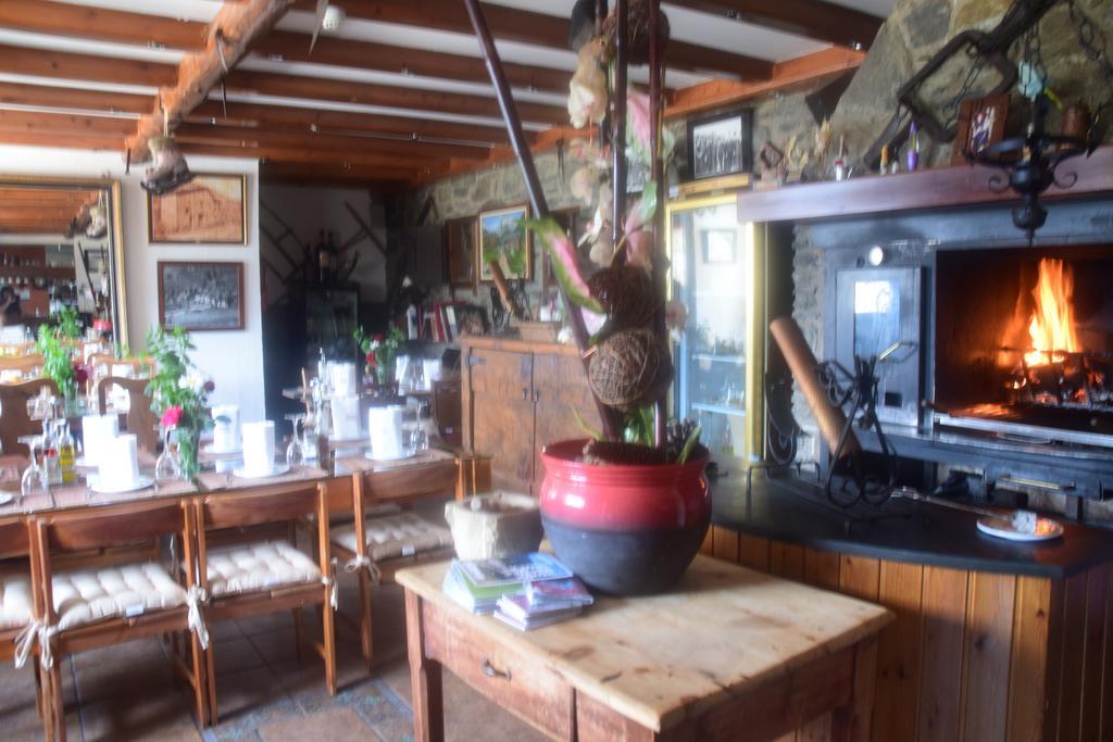 Casa Rural Restaurant Borda Patxeta Канільйо Екстер'єр фото